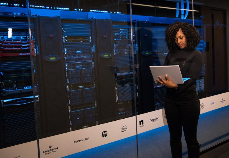 הקשחת שרתים